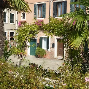 Sestiere Dorsoduro, A Due Passi Da Zattere Apartament Wenecja